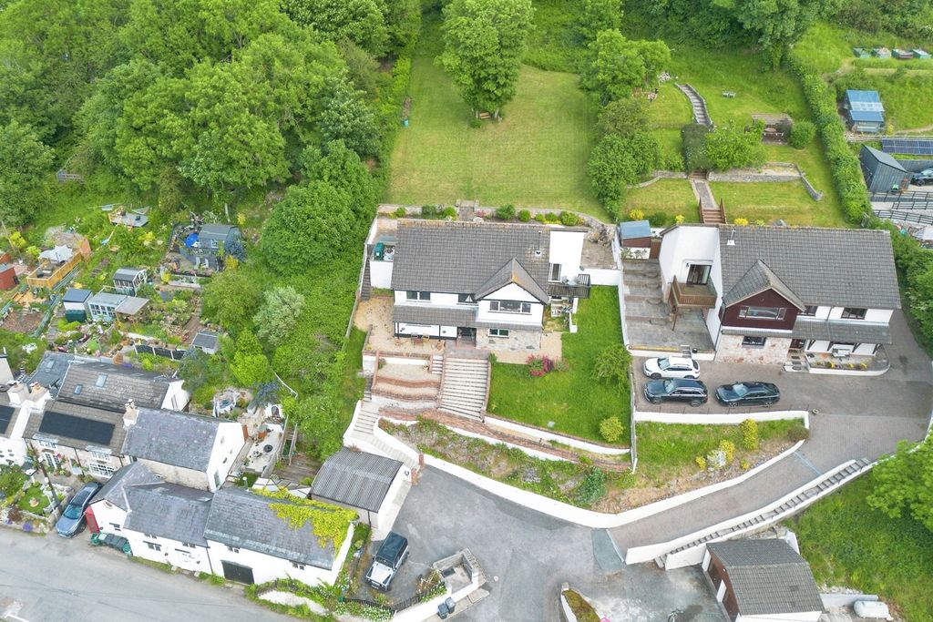 Property photo 2 of 27 Drone