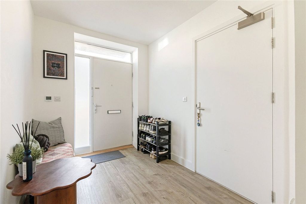 Property photo 2 of 11 Picture No. 07