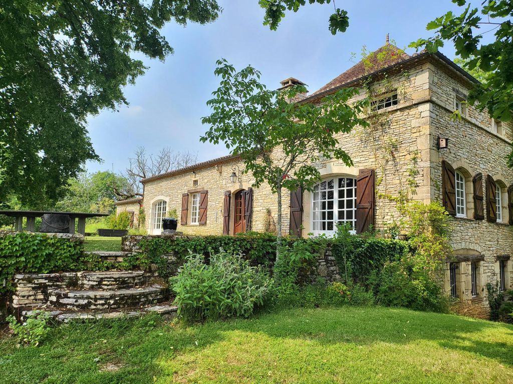 Property photo 2 of 26