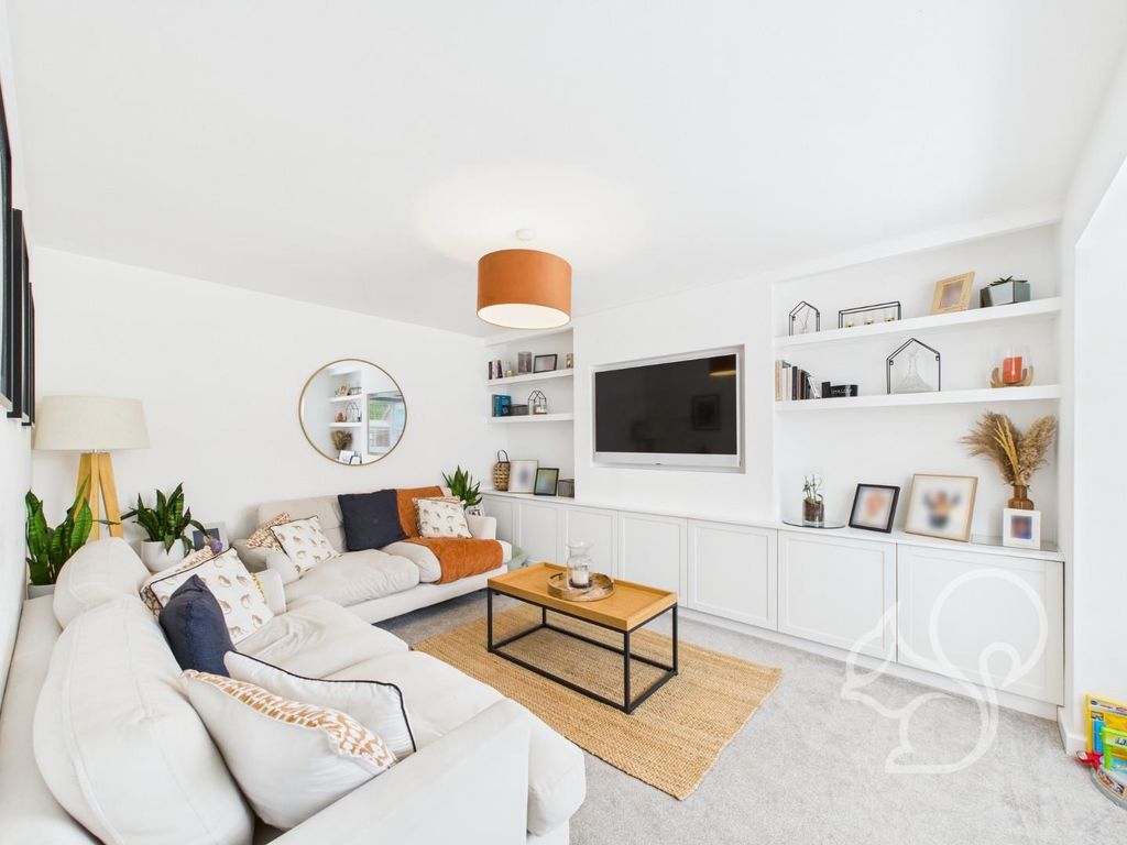 Property photo 2 of 23 Living Room