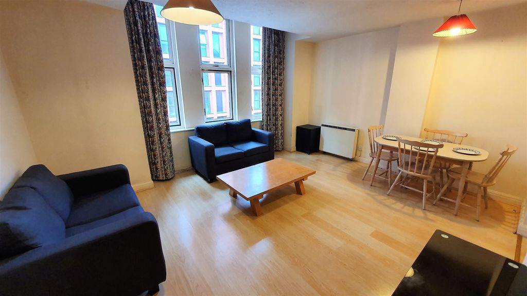 Property photo 2 of 26