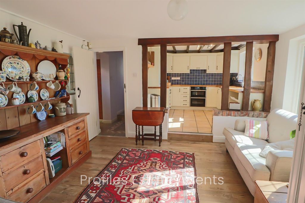 Property photo 3 of 38 4.Jpg