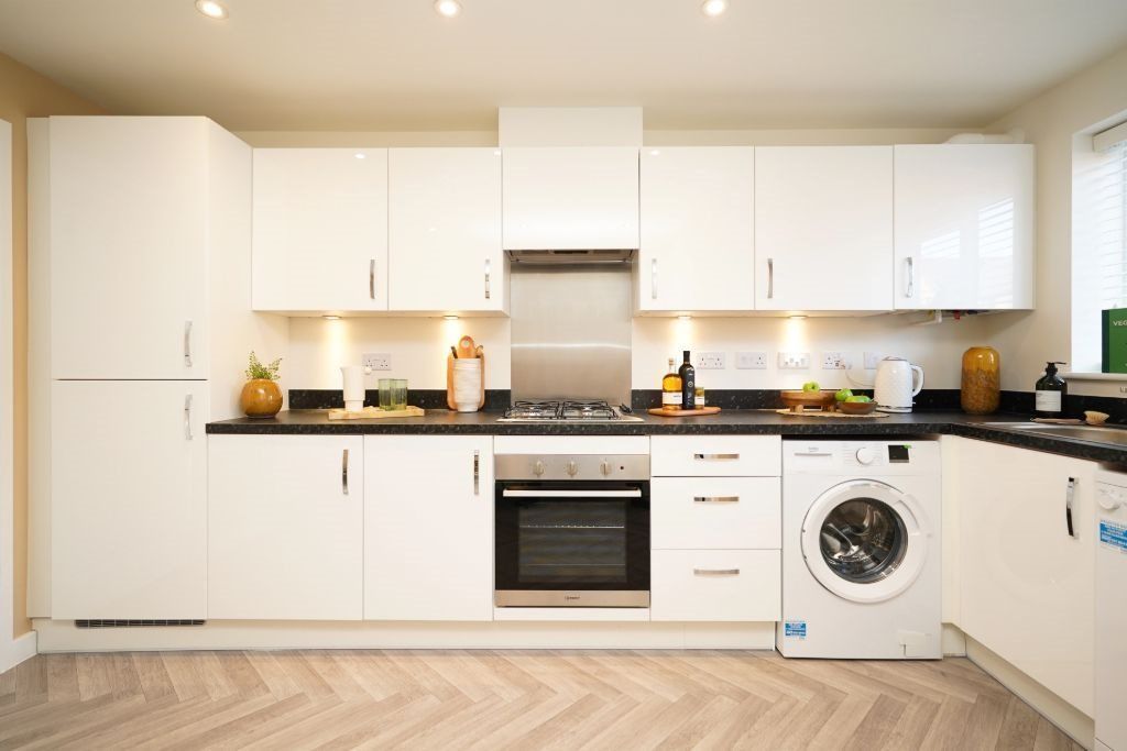 Property photo 3 of 9 Kitchen Diner