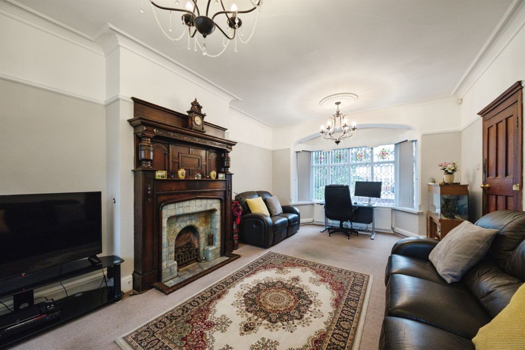 Property photo 3 of 17