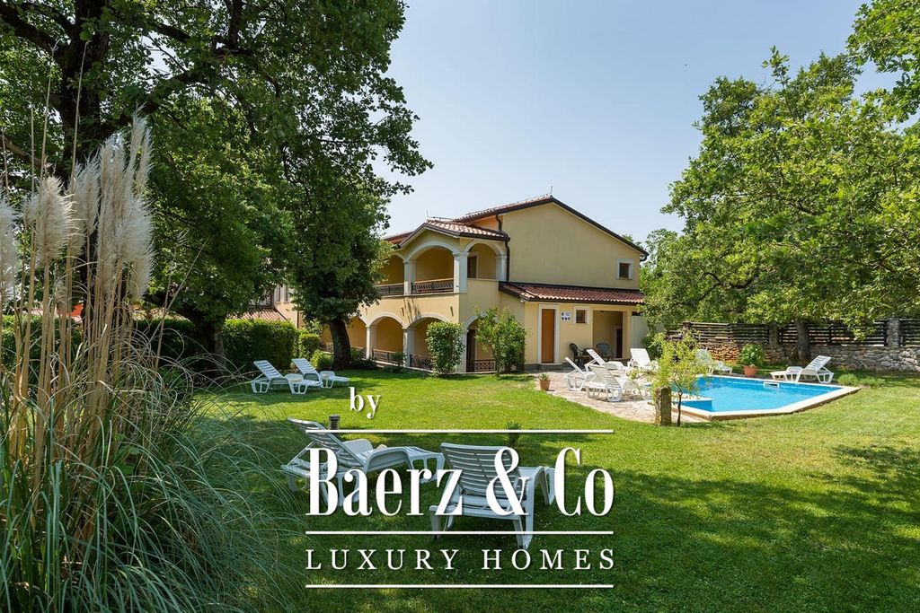 Property photo 3 of 27