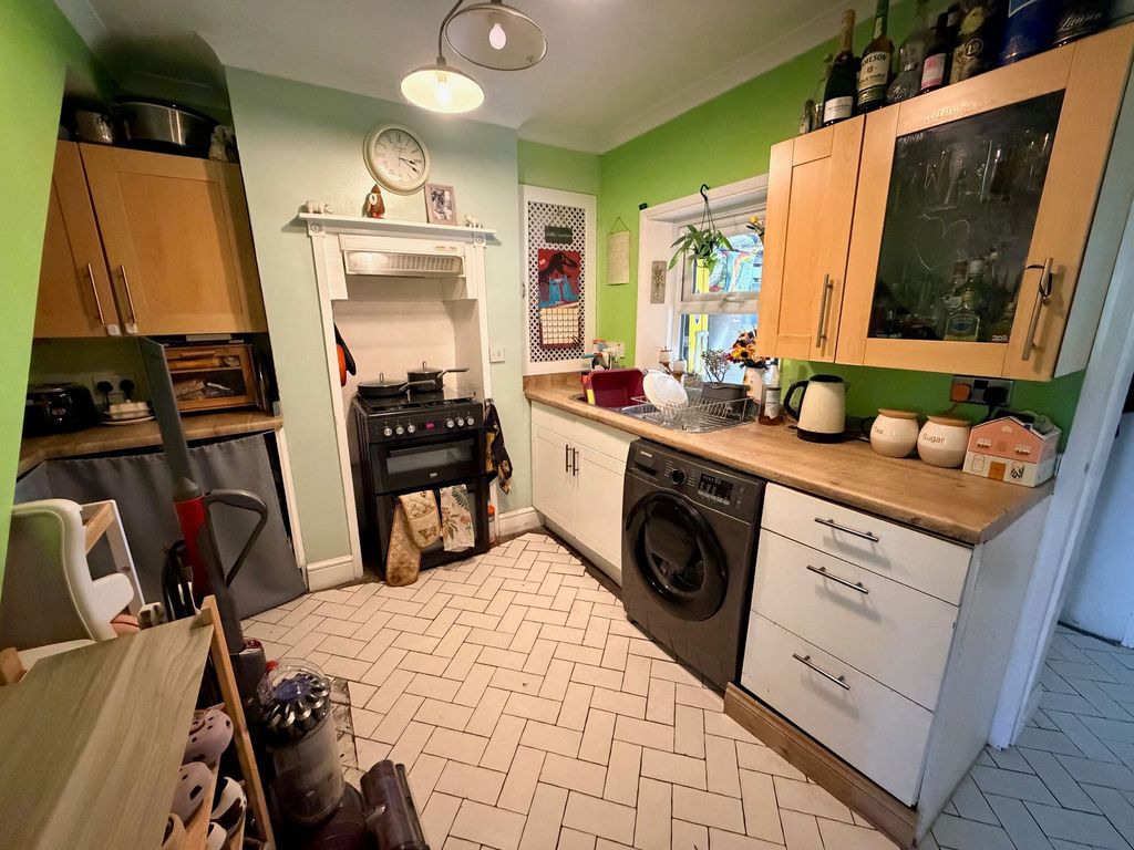 Property photo 3 of 10