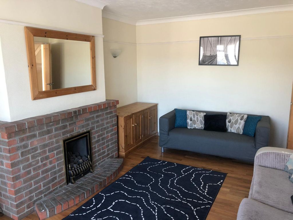 Property photo 1 of 5 Lounge