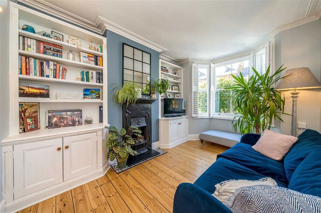 Property photo 2 of 9