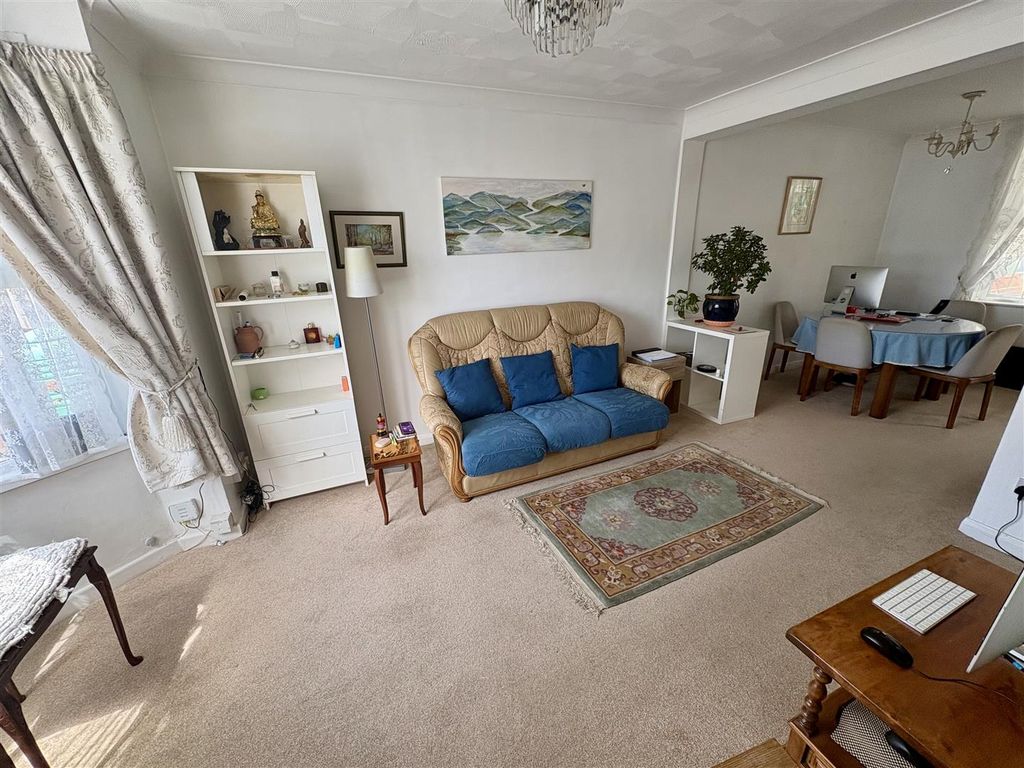 Property photo 3 of 16 Living Room