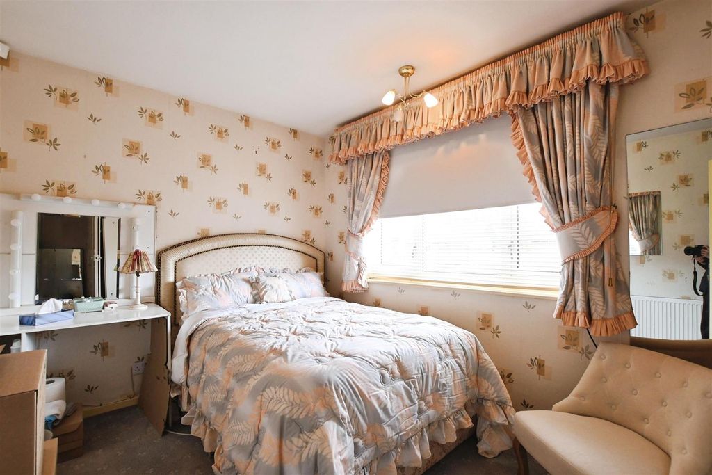 Property photo 3 of 15 Bedroom Two