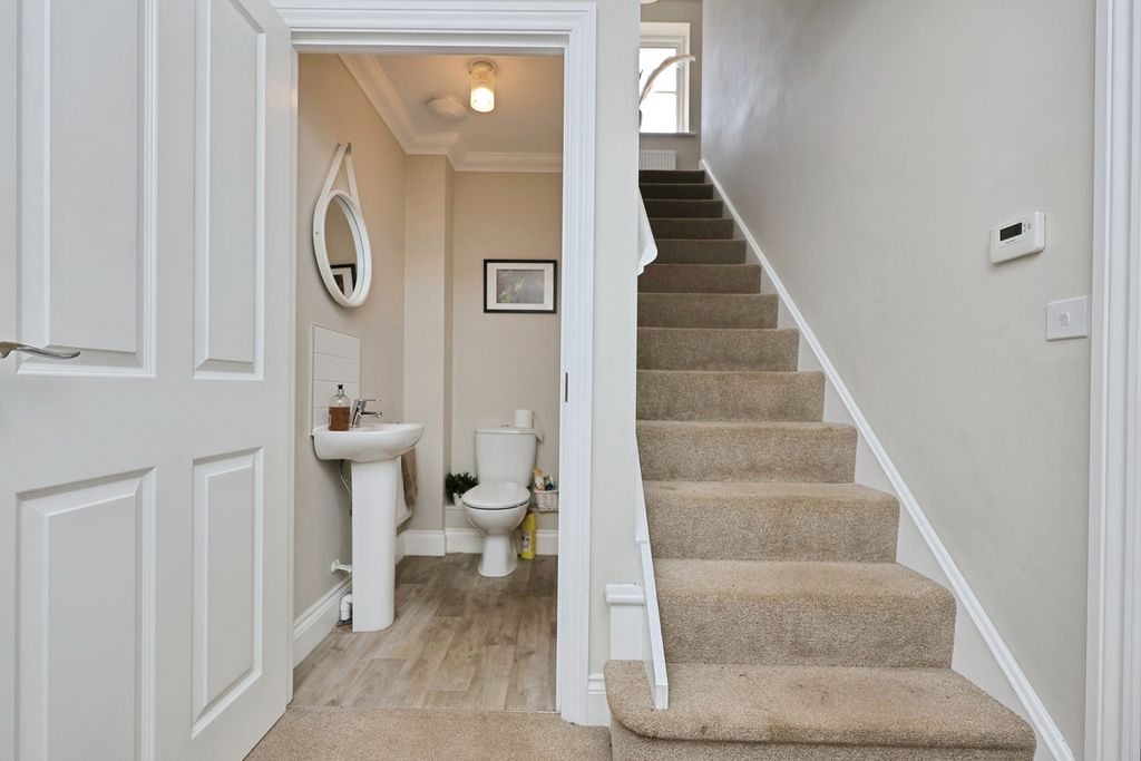 Property photo 3 of 19 Pbox-Img.Jpg