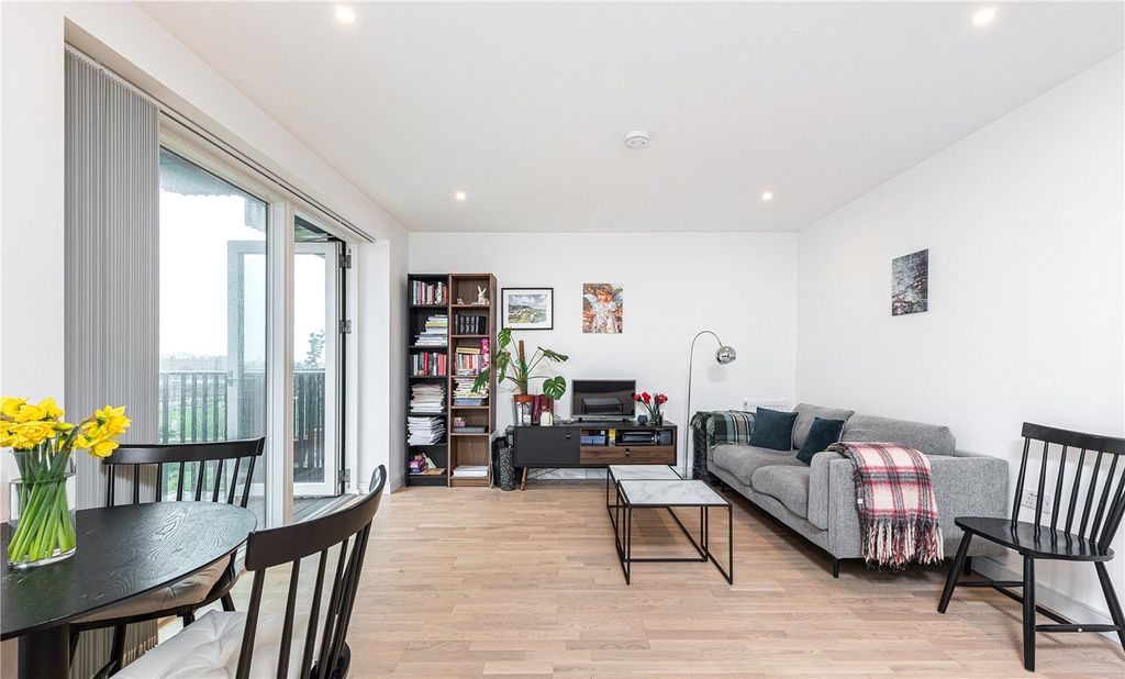 Property photo 2 of 12 Picture No. 05