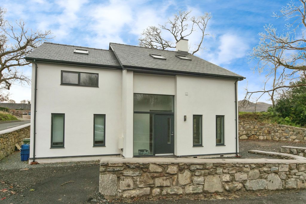 Property photo 1 of 17 Photography