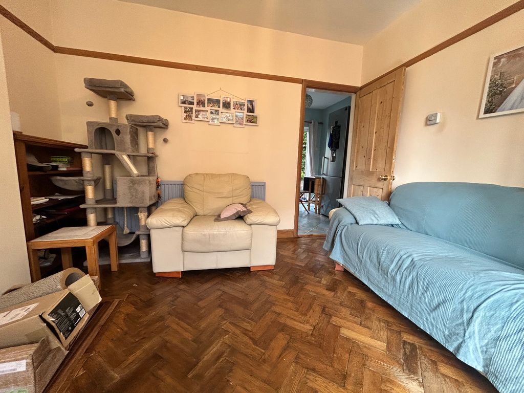 Property photo 3 of 8 Image