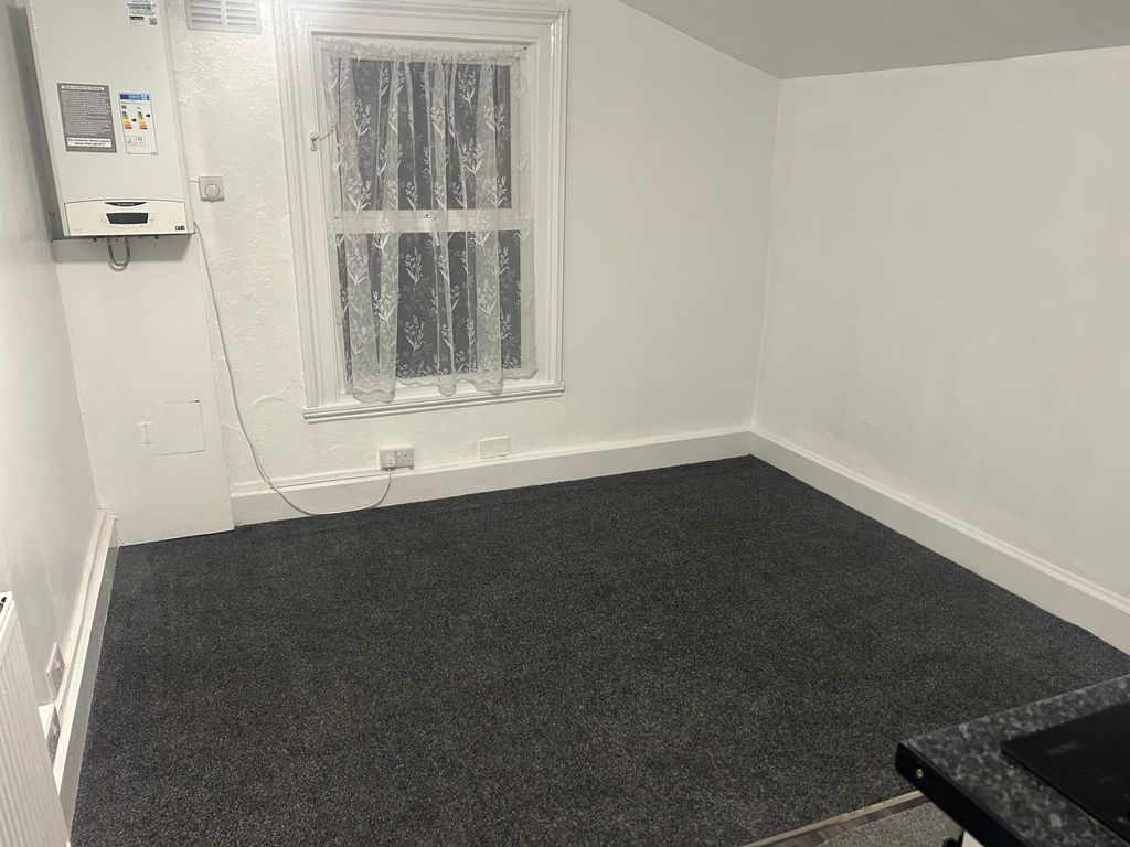 Property photo 3 of 4 Gallery