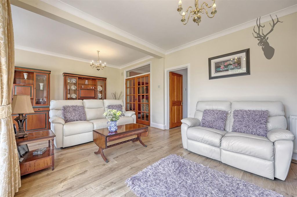 Property photo 3 of 30