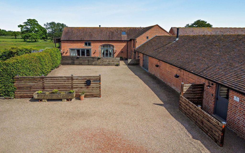 Property photo 3 of 58 The Drift House