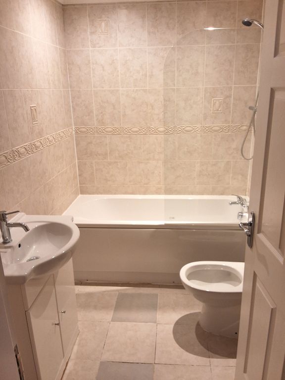 Property photo 2 of 8