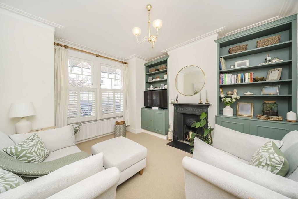 Property photo 2 of 7