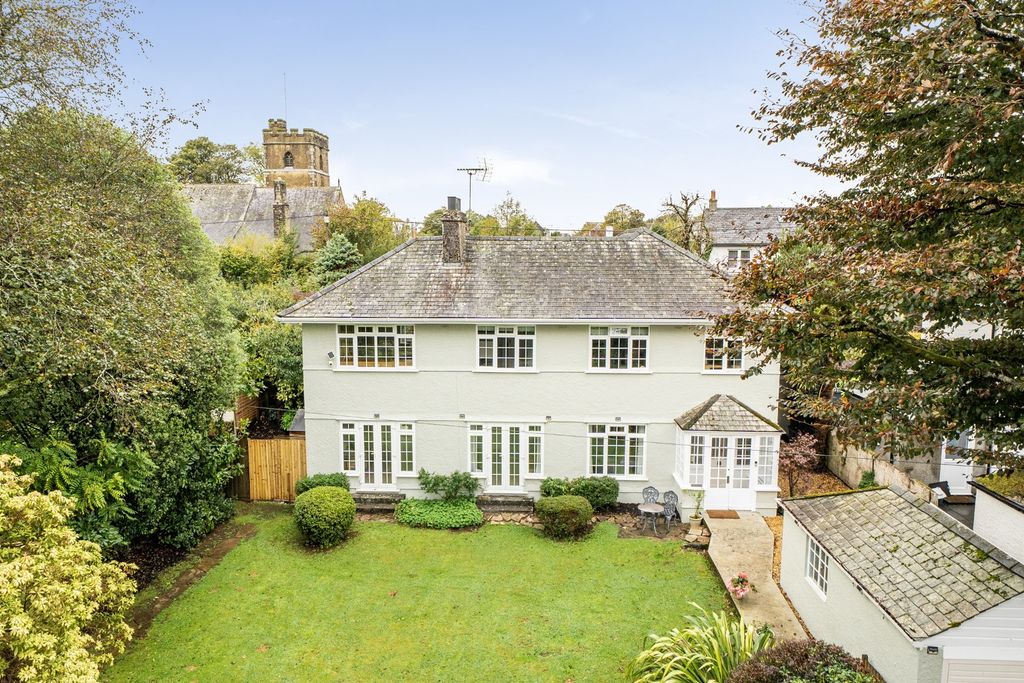 Property photo 1 of 28 5599362