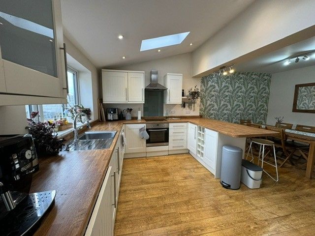 Property photo 1 of 13 Kitchen