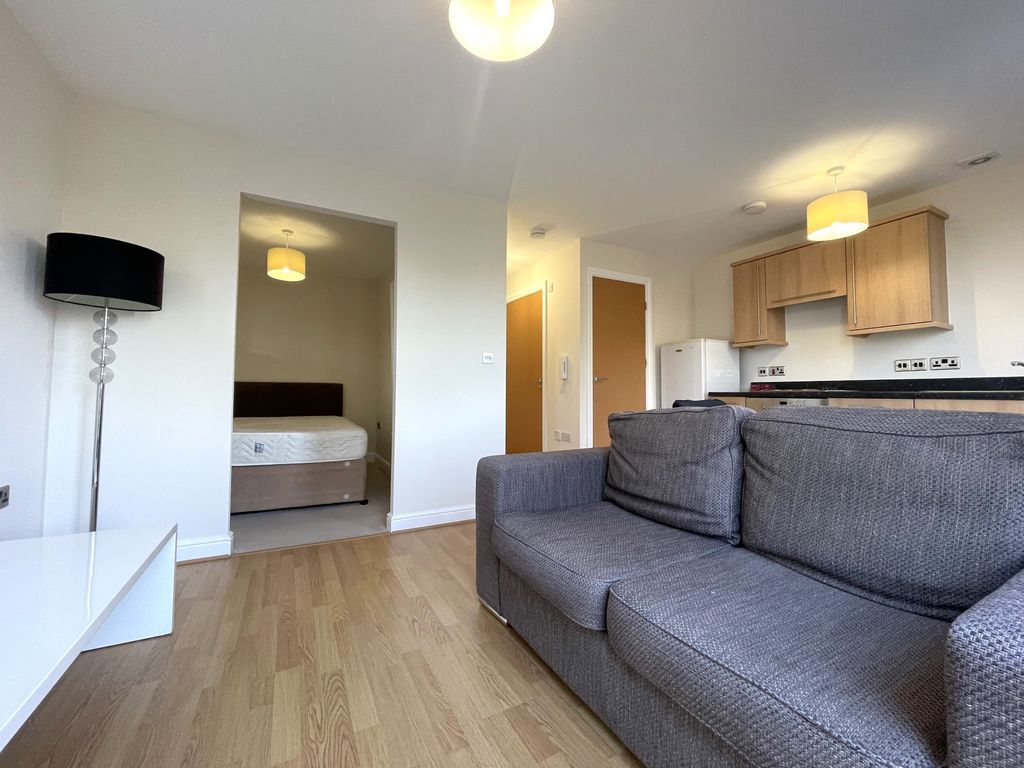 Property photo 3 of 7