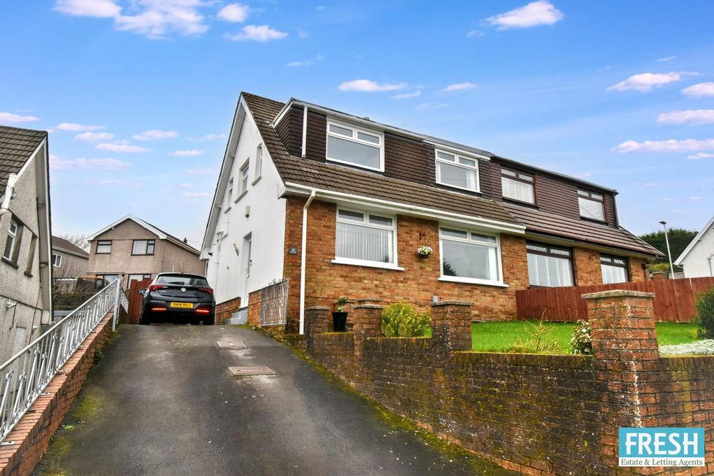 Property photo 1 of 31