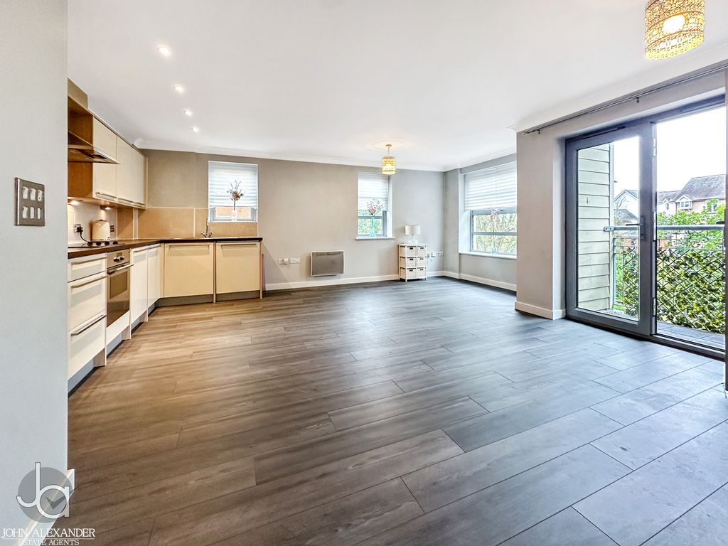 Property photo 3 of 15 20250724_162446372_0.5