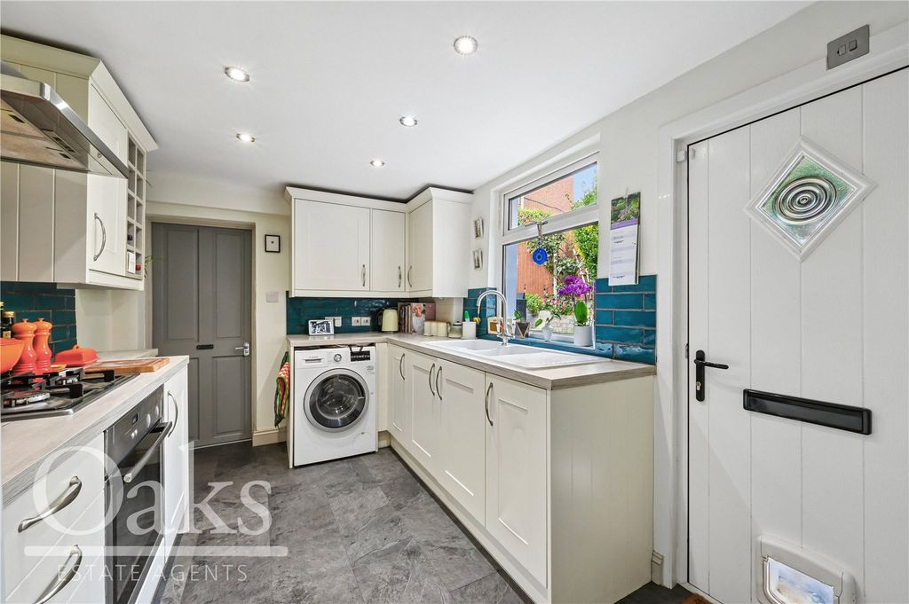 Property photo 3 of 8 Picture No. 06