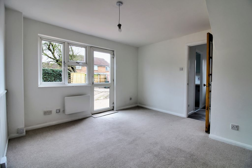 Property photo 2 of 10 Tappinger Grove - Matt Clinton Ewemove Kenilworth