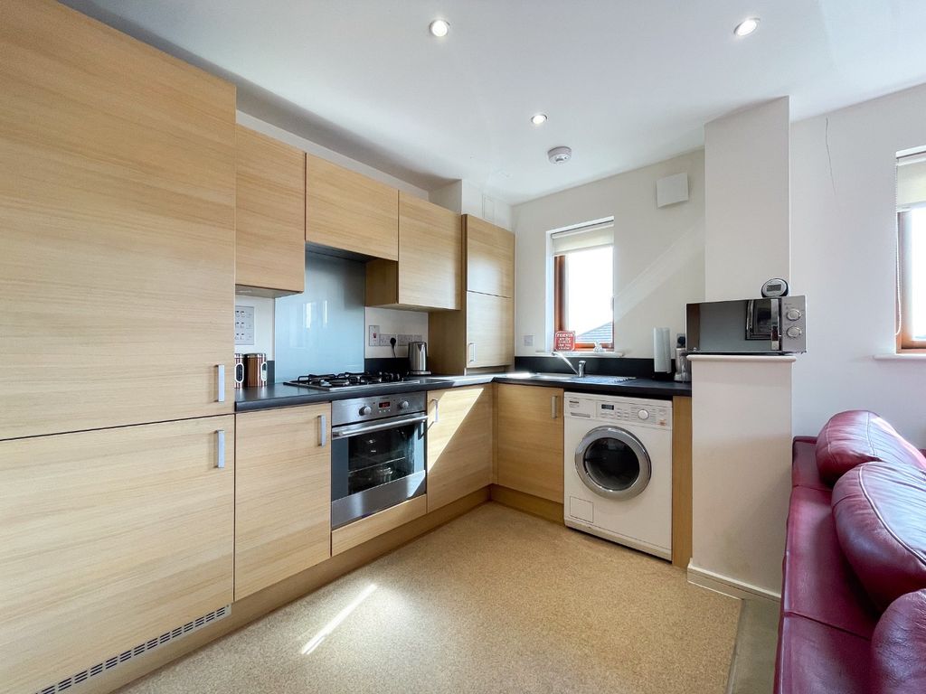Property photo 3 of 12 4414655