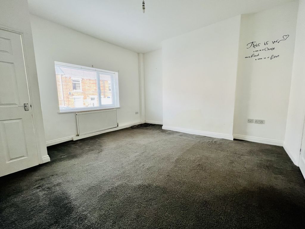 Property photo 2 of 7 C8104483-72D4-4Cf9-850D-D7717CE8Ef23