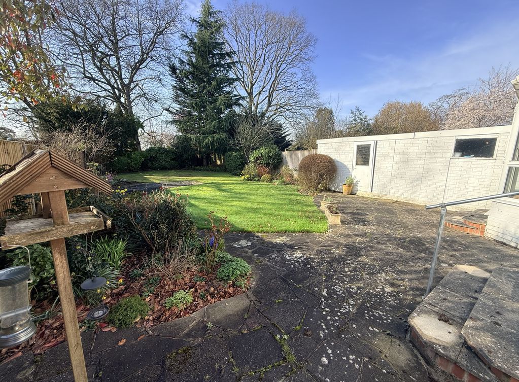 Property photo 3 of 20 Garden