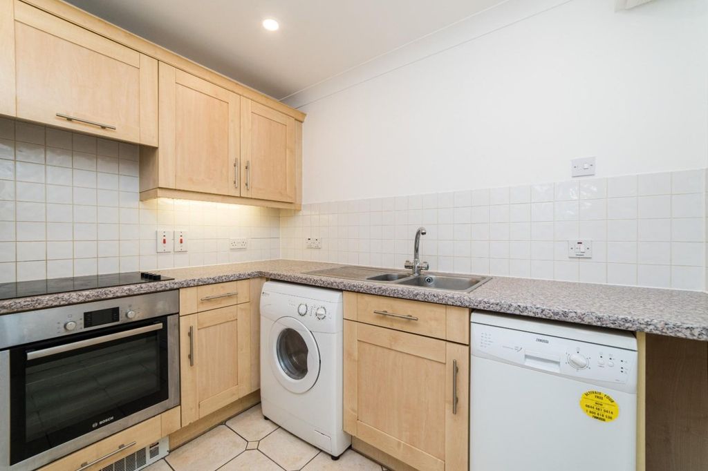 Property photo 3 of 7 Picture 3