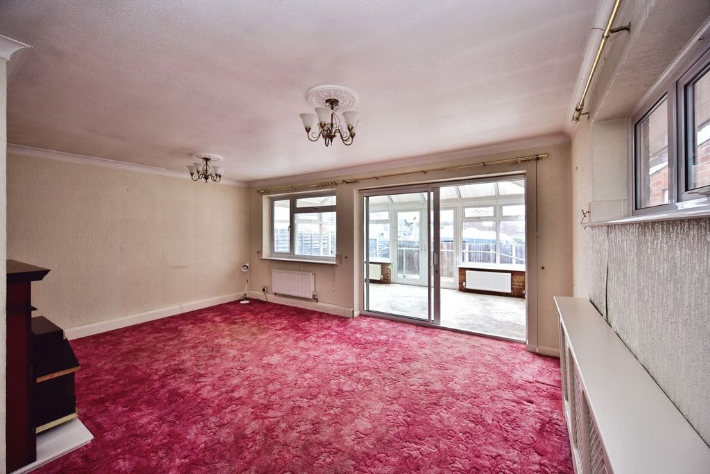 Property photo 3 of 15 Pbox-Img.Jpg