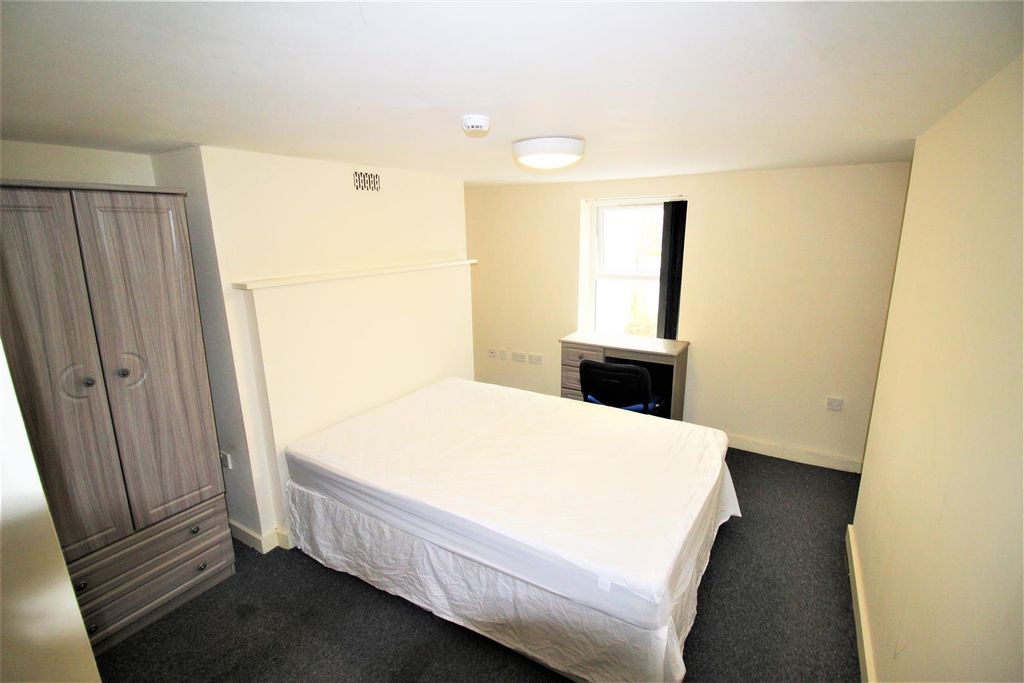 Property photo 2 of 6 Img_8555.Jpg