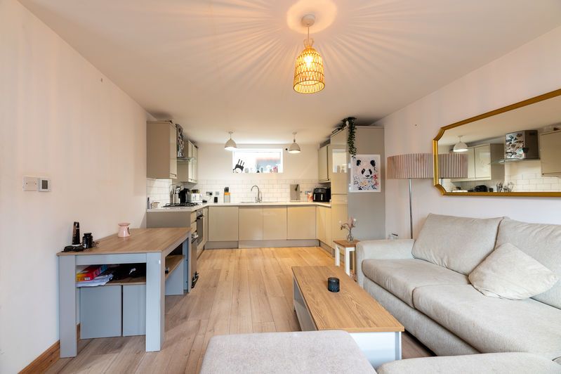 Property photo 2 of 9 Photo 1