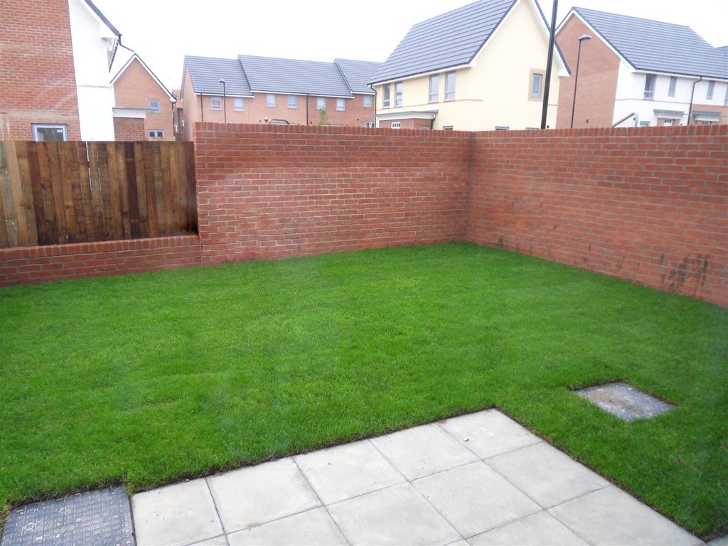 Property photo 3 of 8