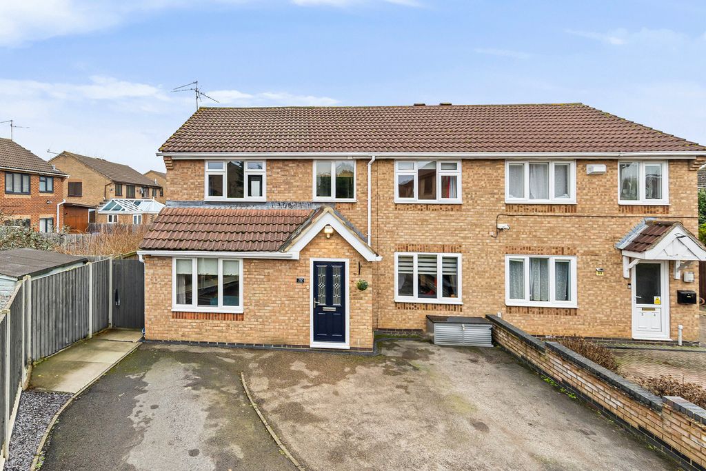 Property photo 1 of 31