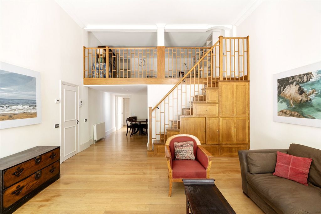Property photo 2 of 14 Picture No. 02