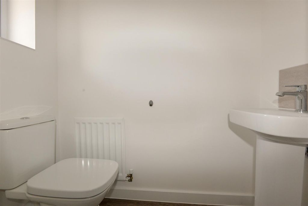 Property photo 3 of 18 WC 1.Jpg