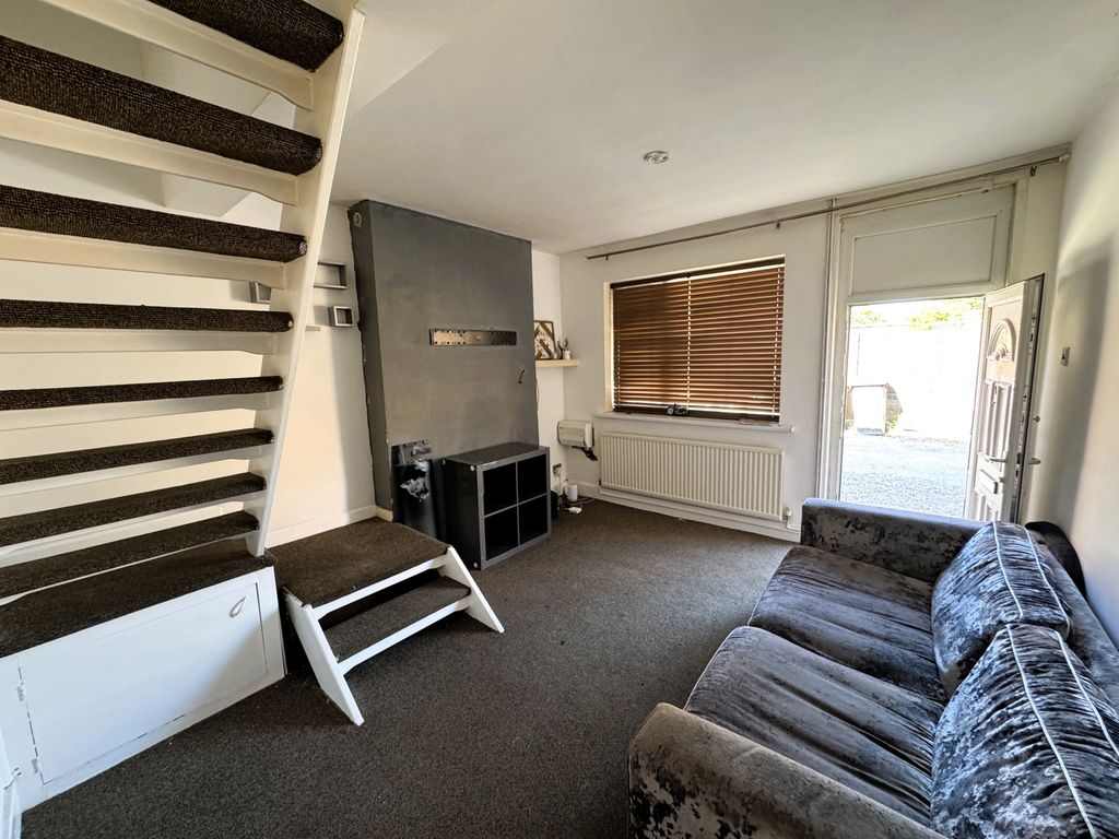 Property photo 2 of 13 Photo 15