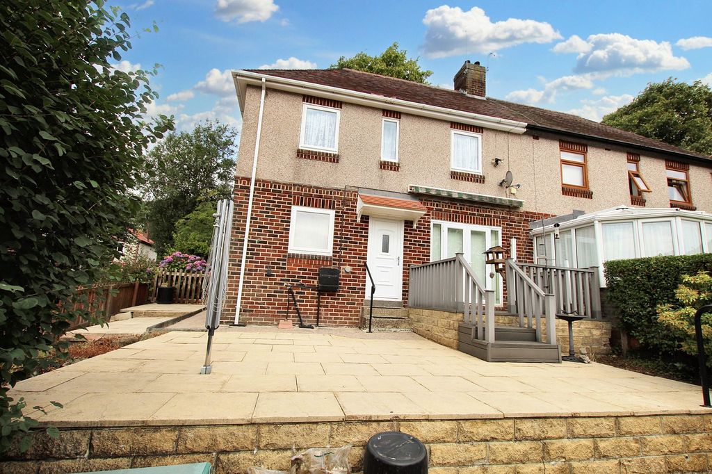 Property photo 2 of 17