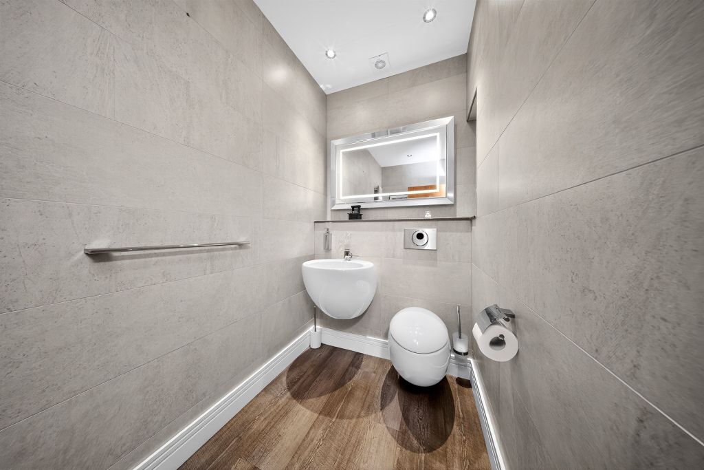 Property photo 3 of 26