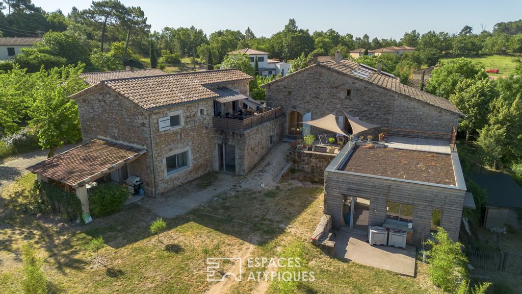 Property photo 1 of 20 A Renovated Farmhouse With Character, Including Gîtes, A Swimming Pool And An Artist's Studio