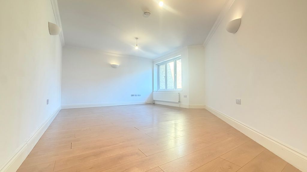 Property photo 1 of 9 Reception Room