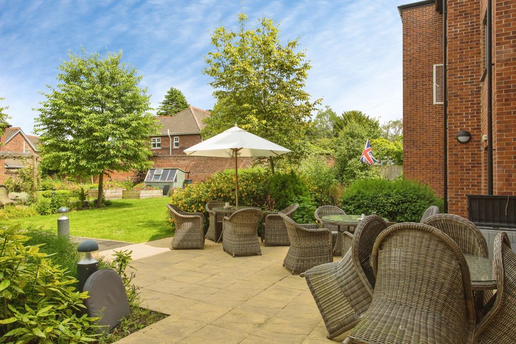 Additional image 20 of 2 bed flat for saleBurlington Gardens, Leyland PR25