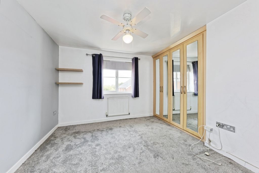 Property photo 2 of 25 Pbox-Img.Jpg