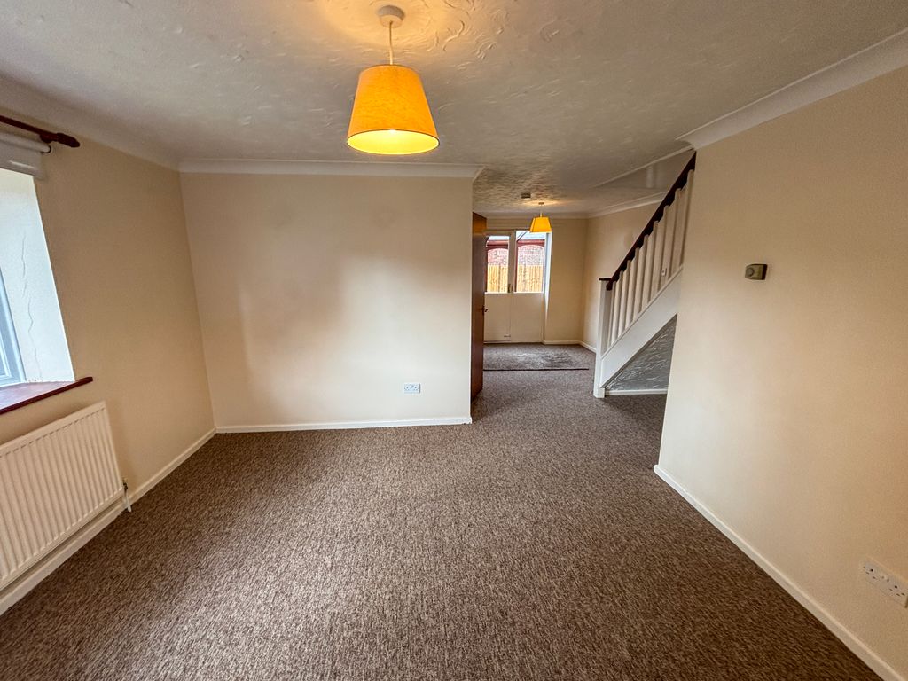 Property photo 3 of 25 Open Plan Lounge