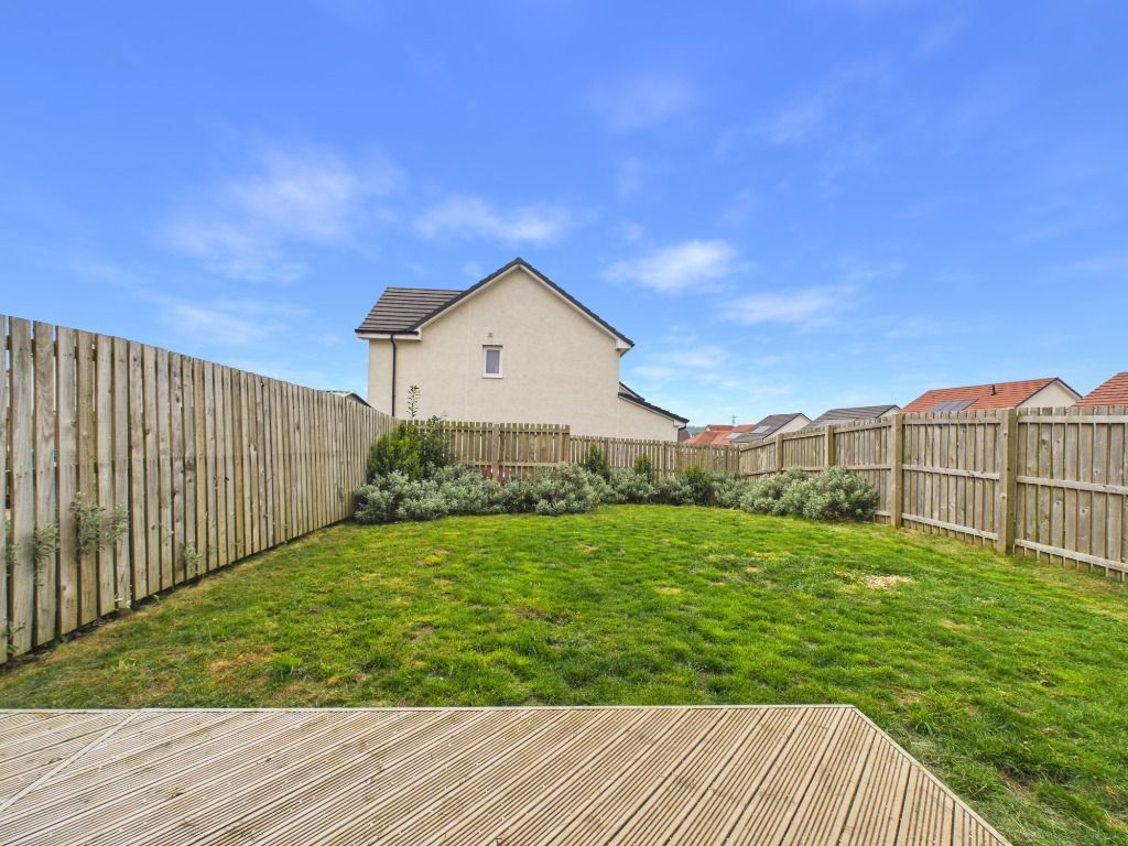Property photo 3 of 31